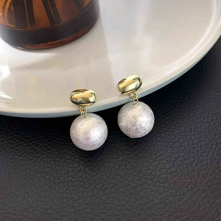 Fashion White Retro Circular Cotton Pearl Plating Earrings  Flycurvy [product_label]