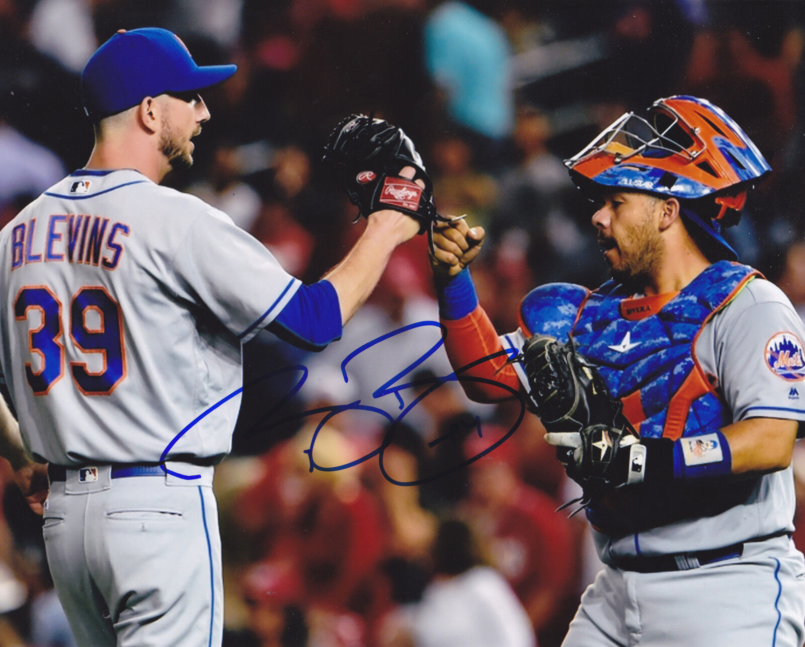 RENE RIVERA NEW YORK METS ACTION SIGNED 8x10