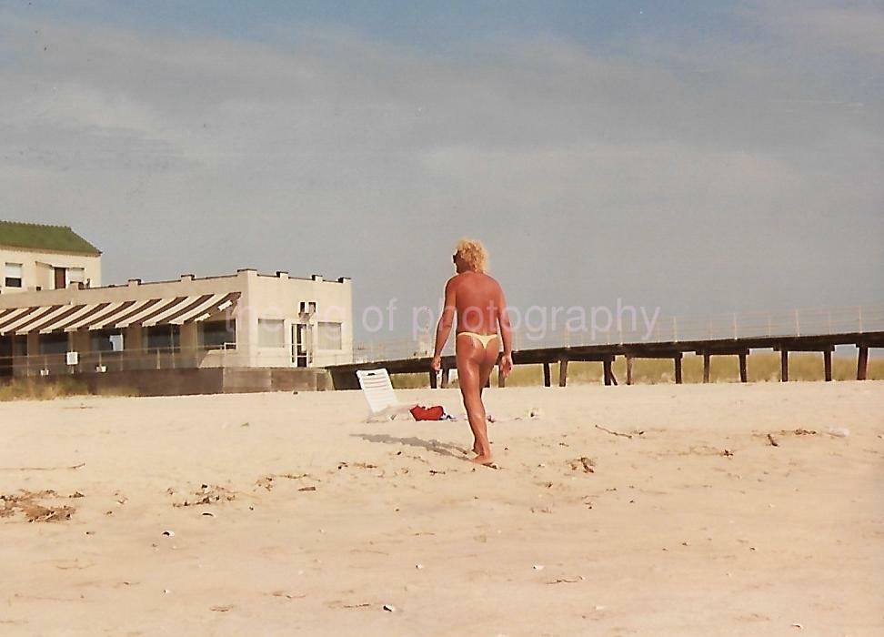 FOUND Photo Poster paintingGRAPH Color A DAY AT THE BEACH Original Snapshot SPEEDO MAN 112 11 Y