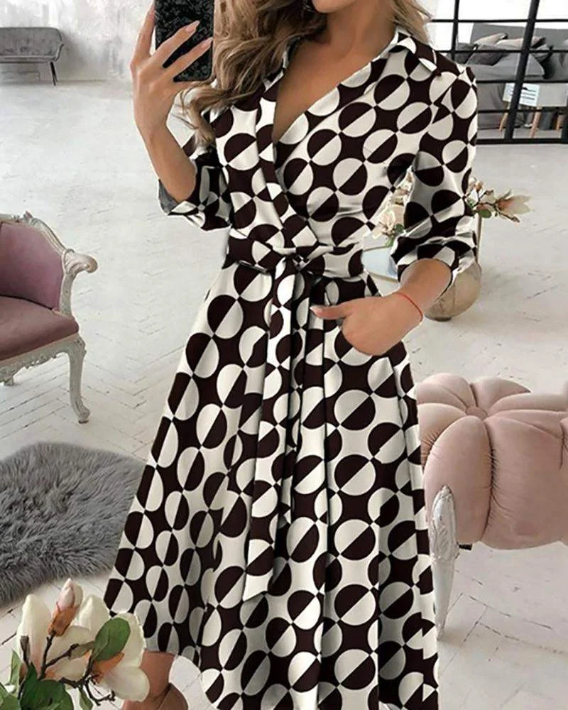 Stylish V-neck printed dress