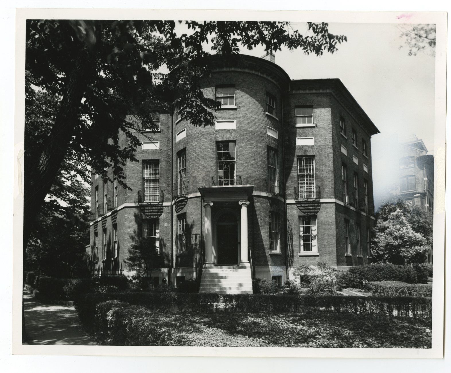 Washington DC History - Octagon House - Vintage 8x10 Photo Poster paintinggraph