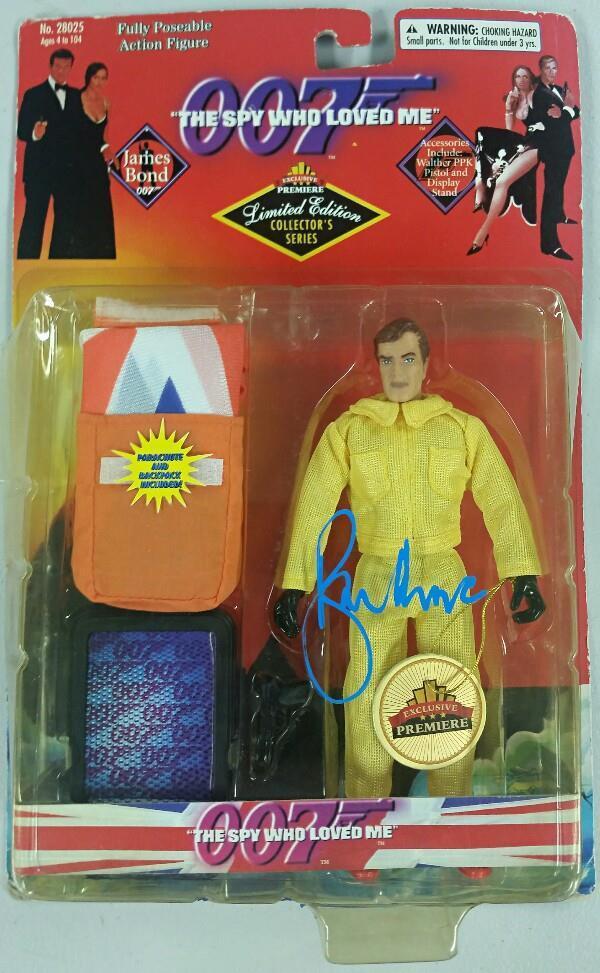 ROGER MOORE Signed SPY WHO LOVED ME Limited Collector's Series BOND 007 PSA #1