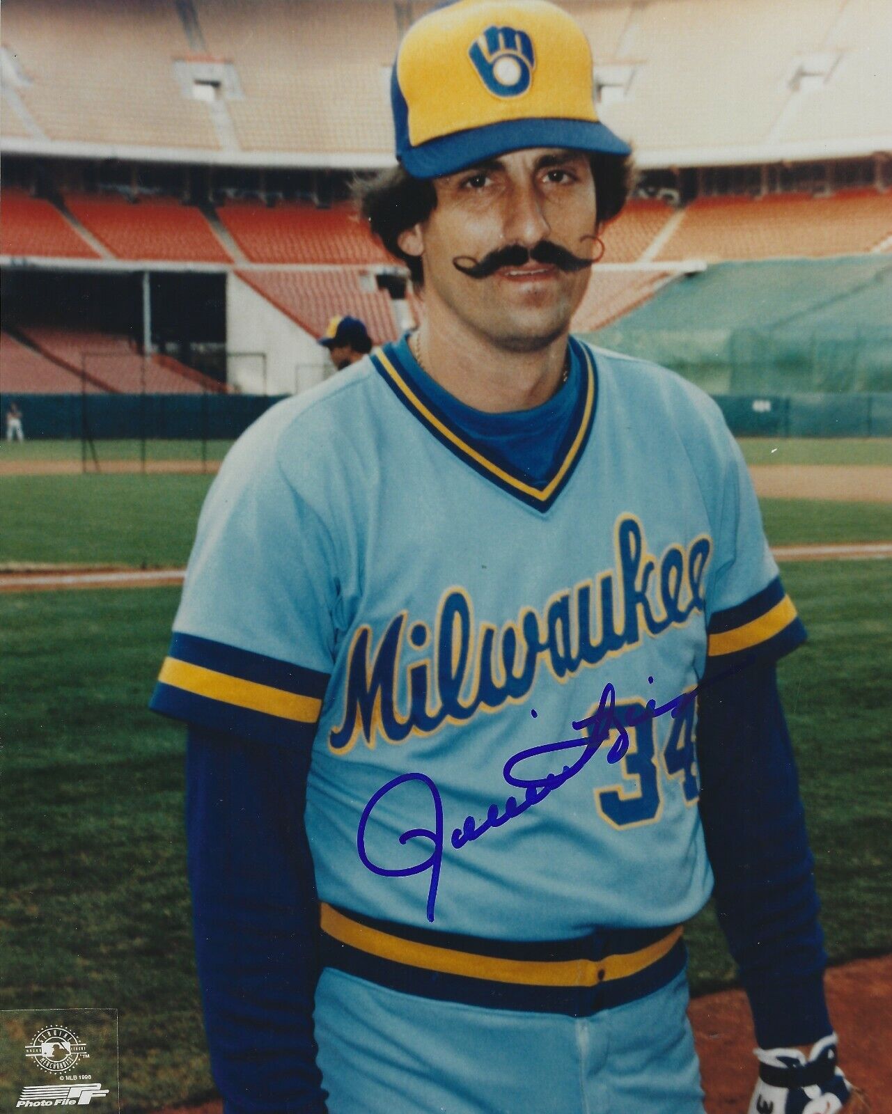 Autographed 8X10 Rollie Fingers Milwaukee Brewers Photo Poster painting - w/COA