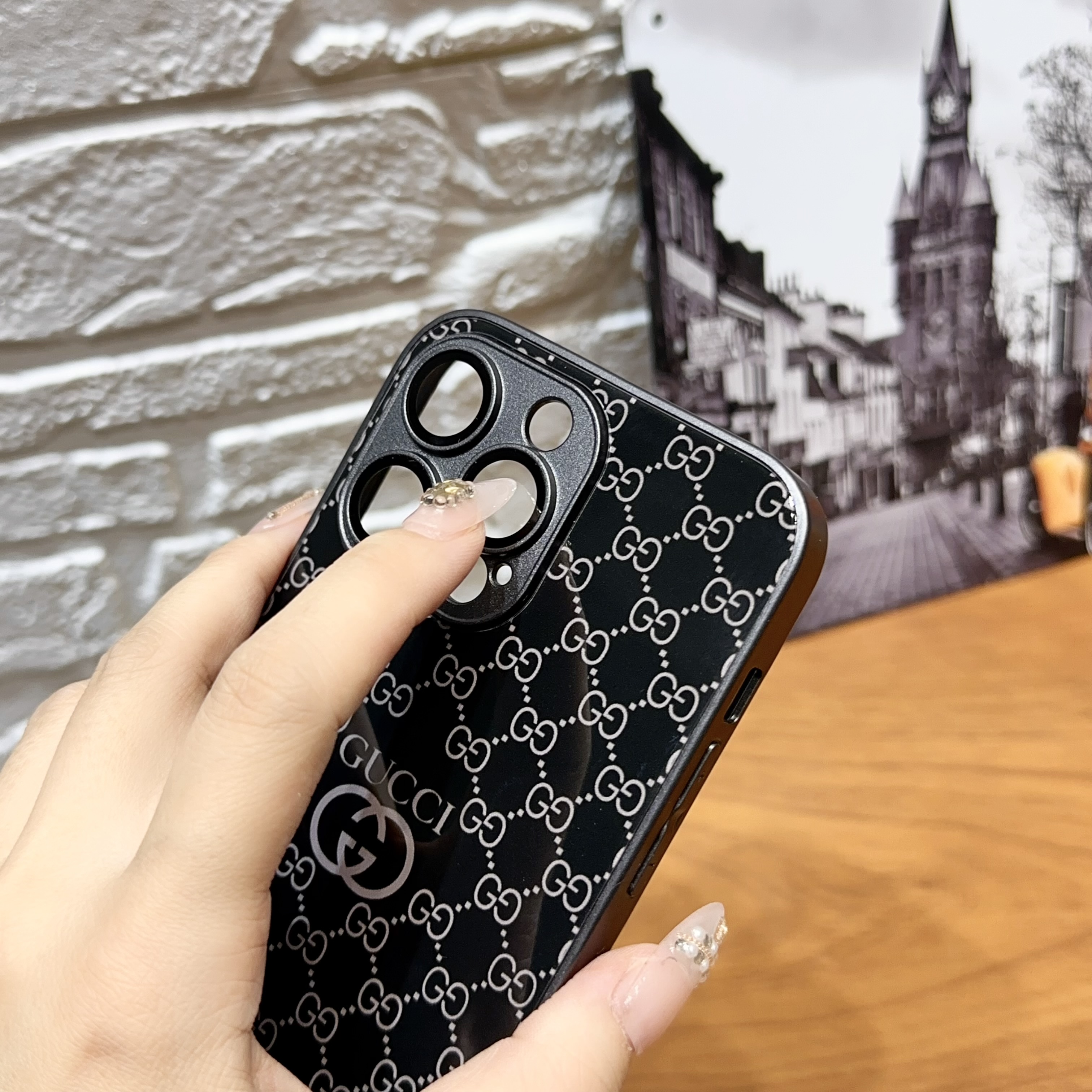 Gucci Monogram Glass Drop Protection Apple iPhone Case