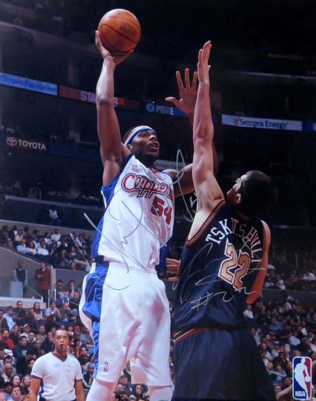 Chris Wilcox Nikoloz Tskitishvili Autographed 16X20 Photo Poster painting Clippers Nuggets COA