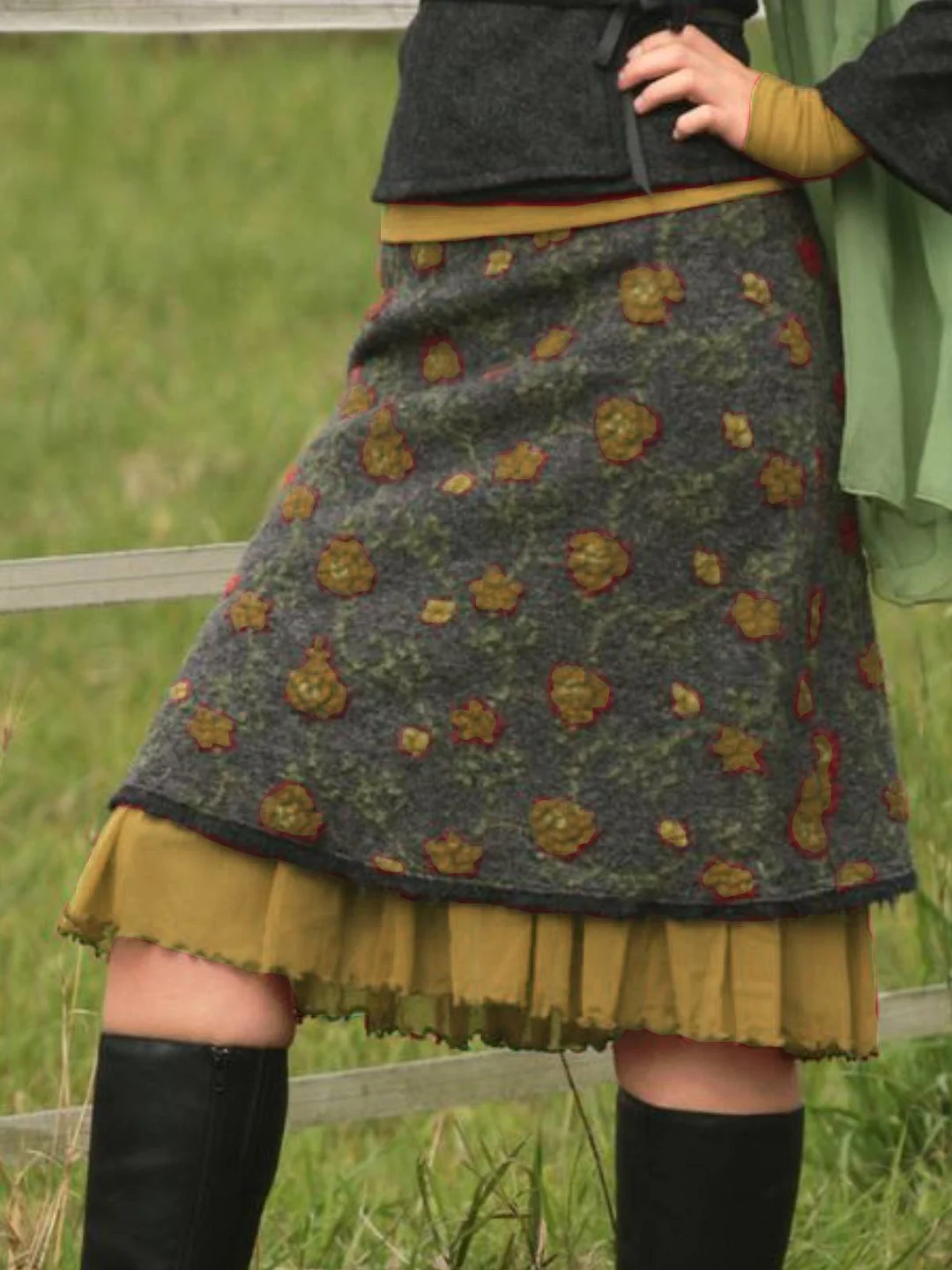Women Multicolor Floral Woollen Mini Skirt | IFYHOME