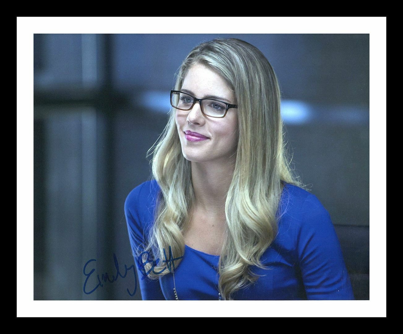 Emily Bett Rickards Autograph Signed & Framed Photo Poster painting 1