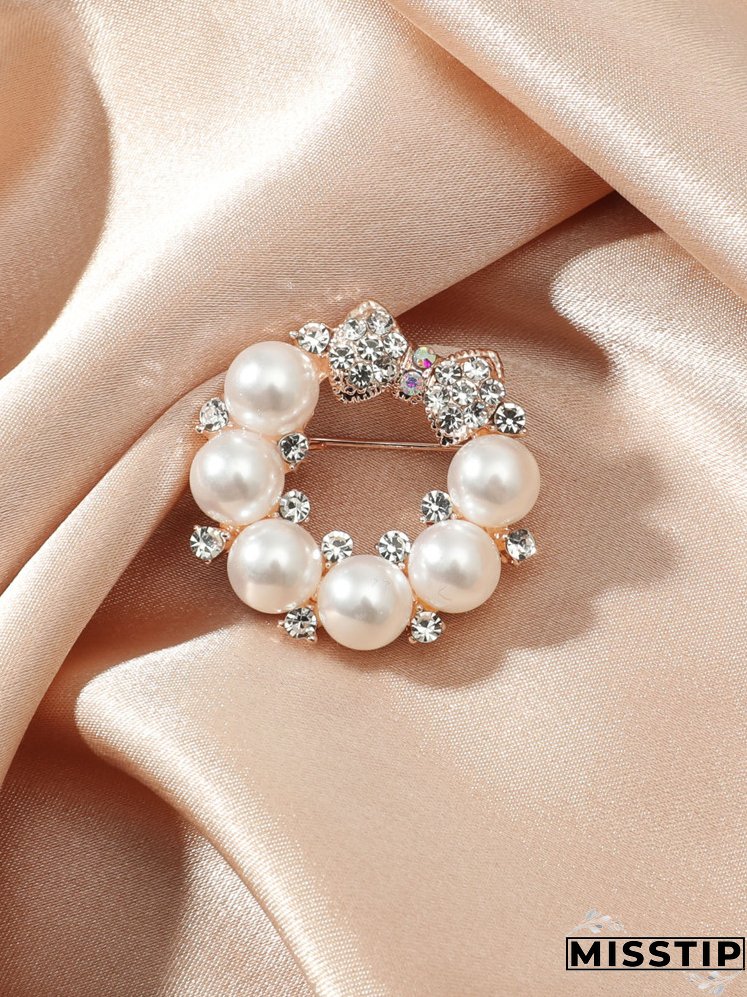 Faux Pearl & Rhinestone Decor Brooch