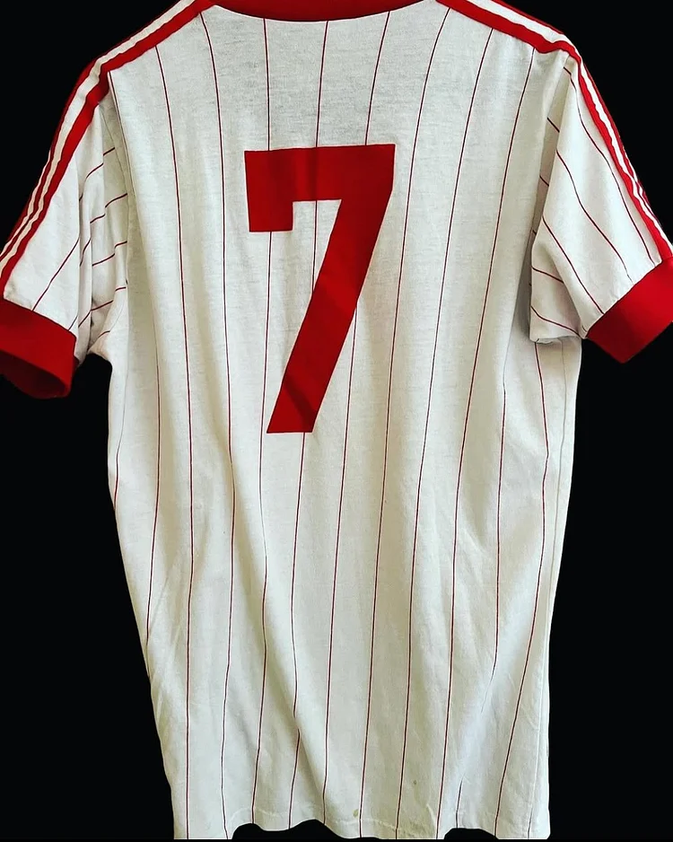 Retro 1983-84 Hamburger SV Home No. 7 Jersey