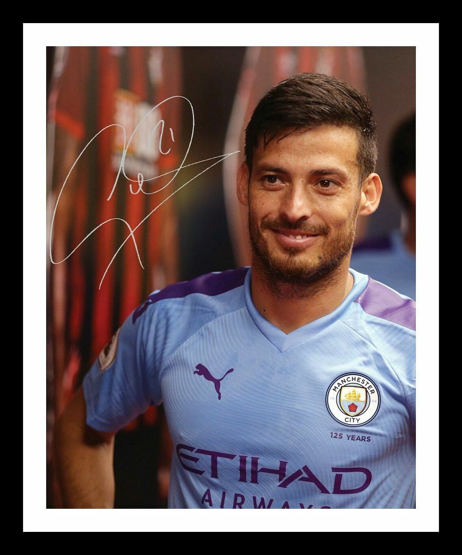 David Silva - Manchester City Autograph Signed & Framed Photo Poster painting