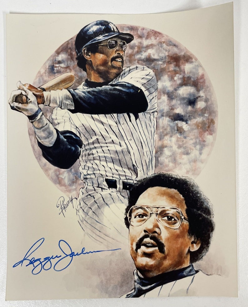 Reggie Jackson Signed Autographed Glossy 8x10 Photo Poster painting New York Yankees - COA Matching Holograms