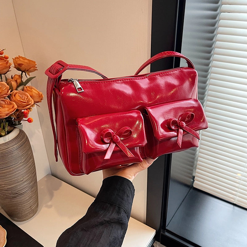 Women’s Medium Pu Leather Solid Color Streetwear Square Zipper Underarm Bag