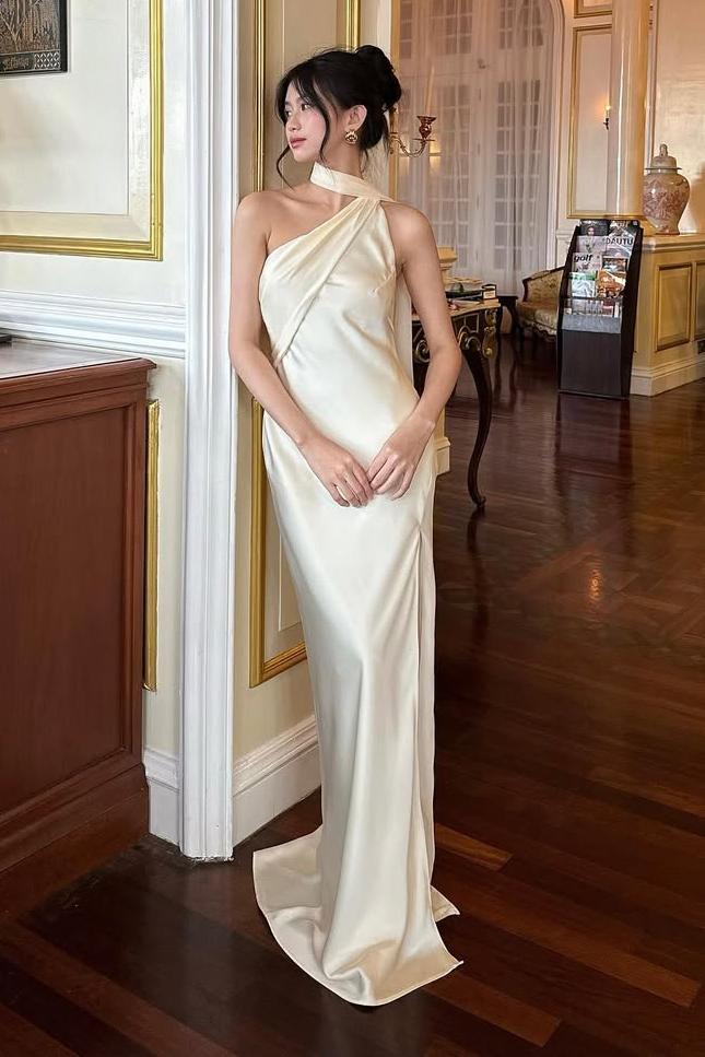 Lvs&Broner Halter Sleeveless Backless Long Mermaid Prom Dress With Pleated