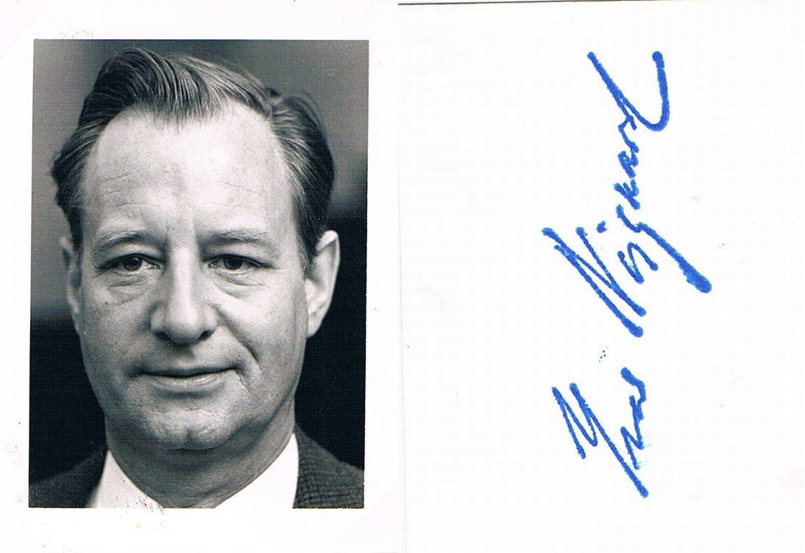 Denmark Ivar N?rgaard 1922-2011 autograph verso signed 2x2.5