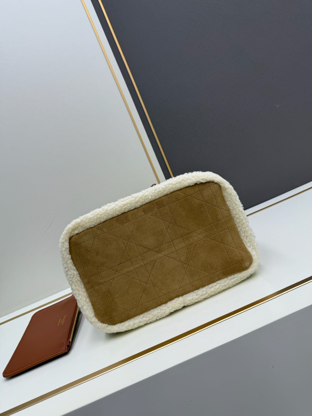 D6fbd497e9f155ddaeed7eebfee18bff