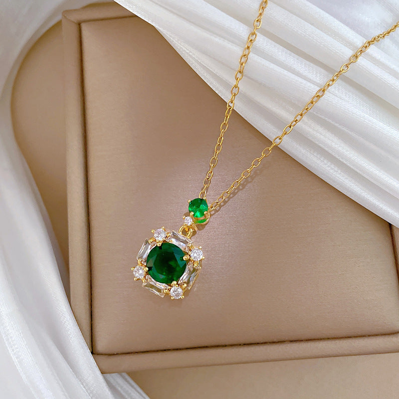 Square Emerald Fashion Gorgeous Full Diamond Necklace Women’S All-Match Clavicle Chain Titanium Steel