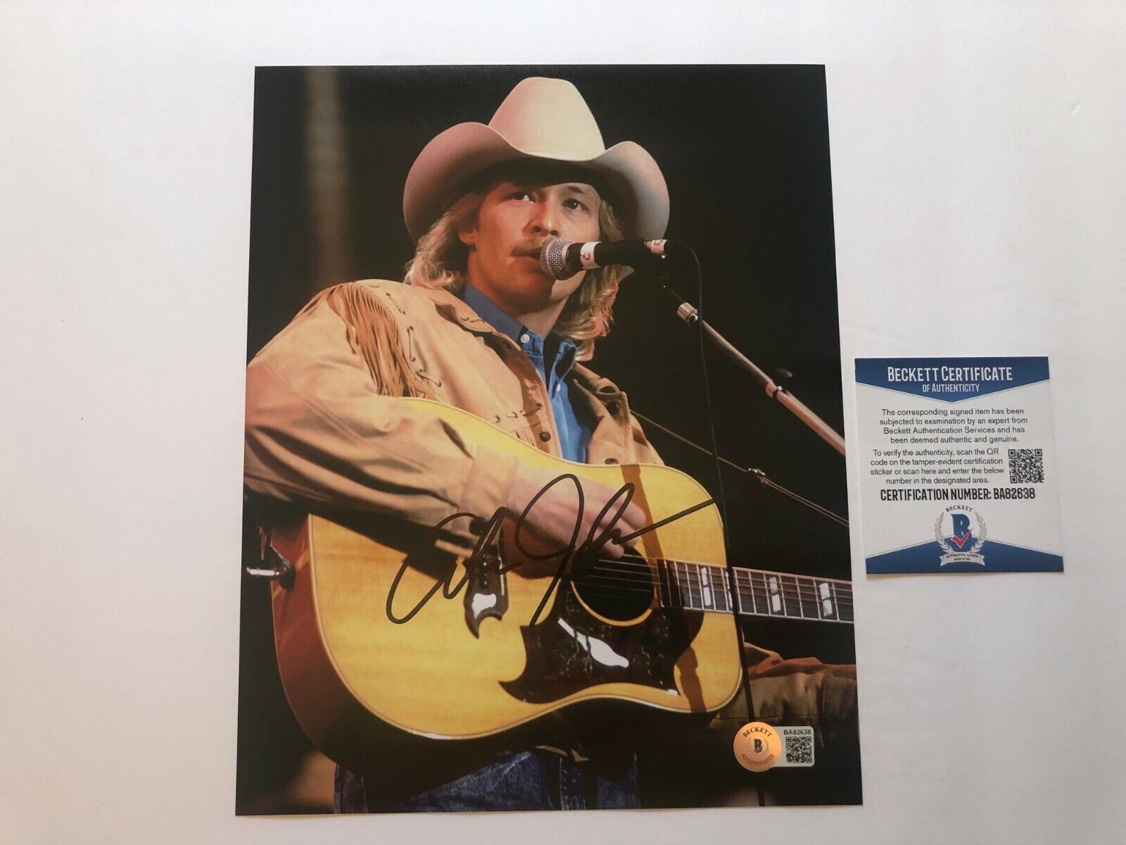 Alan Jackson Rare! Signed Autographed country legend 8x10 Photo Poster painting Beckett BAS Coa