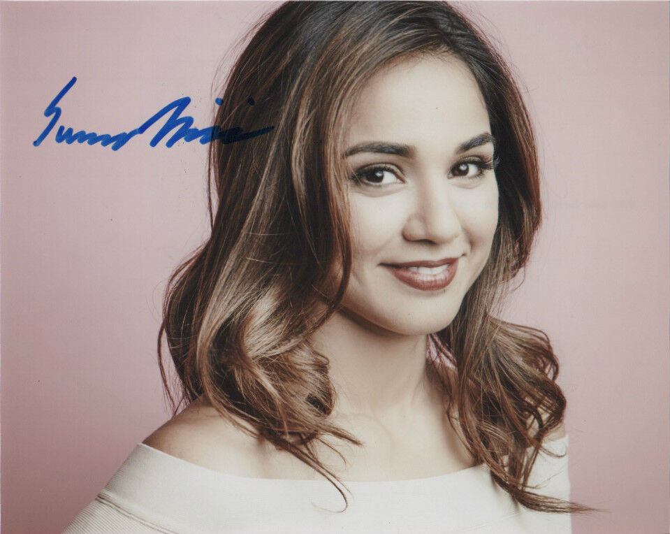 Summer Bishil Magicians Autographed Signed 8x10 Photo Poster painting #8