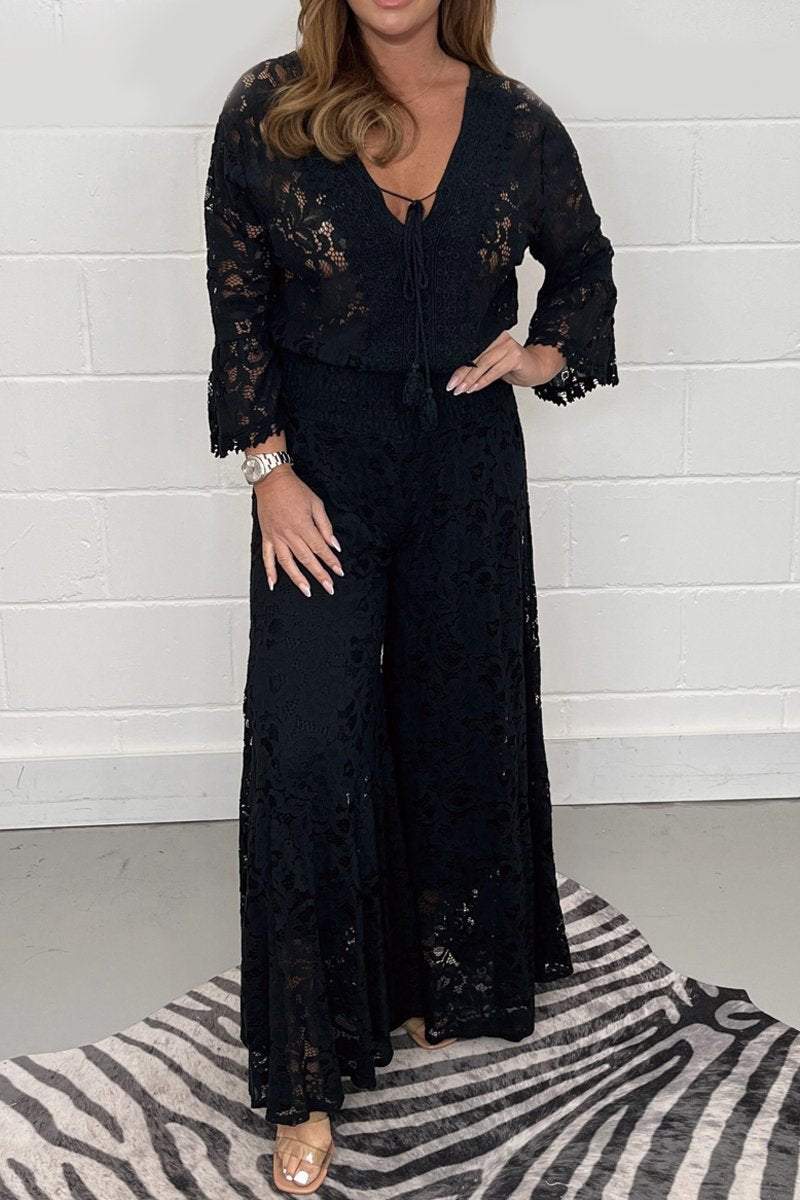 Lace V-neck suit