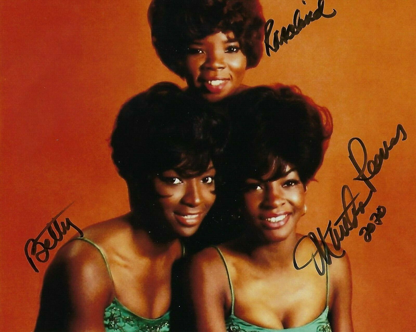 GFA And the Vandellas * MARTHA REEVES * Signed 8x10 Photo Poster painting M4 COA