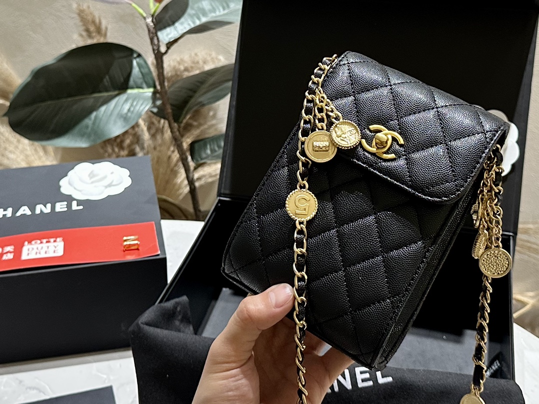 D71d0e4647ebf9a544cf7e6eedf24d98