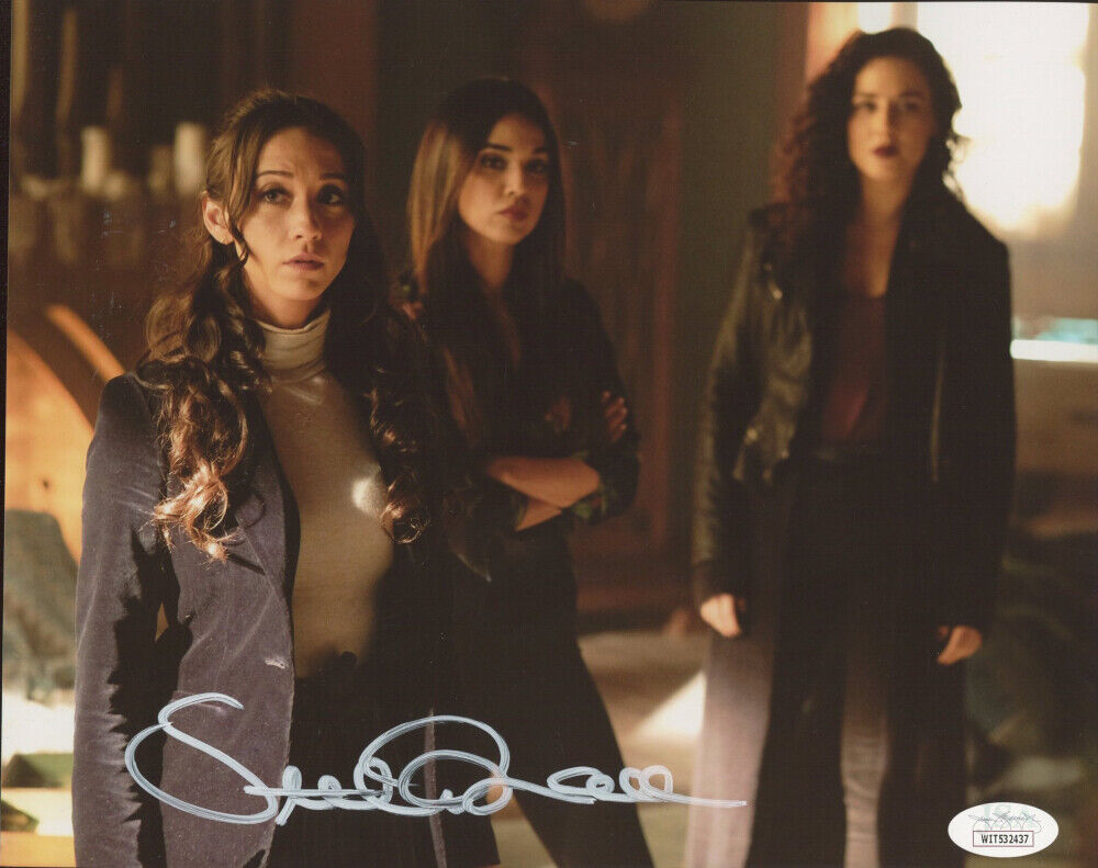 Autographed Sexy Stella Maeve Signed The Magicians 8x10 Photo Poster painting Nadia n Chicago PD