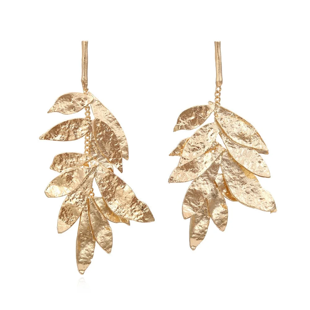 Dvacaman Golden Leaf Flower Earrings For Women Vintage Irregular Geometric Metal Long Drop Dangle Beetle Earrings Trendy Jewelry