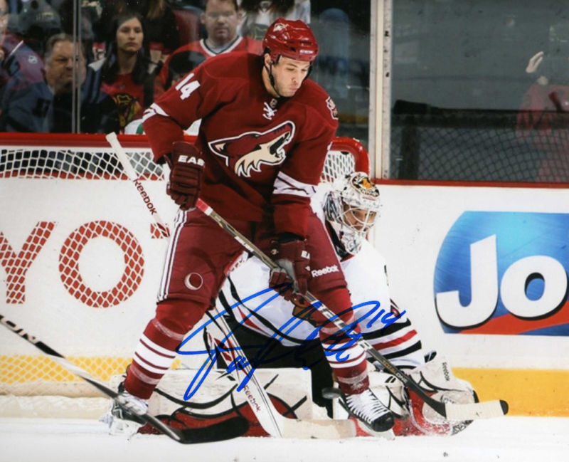 TAYLOR PYATT PHOENIX COYOTES SIGNED 8X10 PICTURE 1