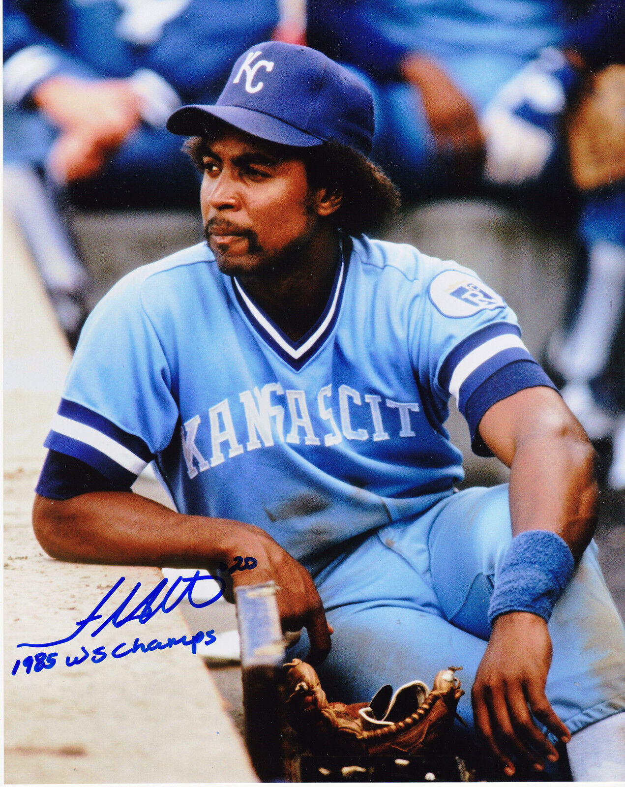 FRANK WHITE KANSAS CITY ROYALS 1985 WS CHAMPS ACTION SIGNED 8x10