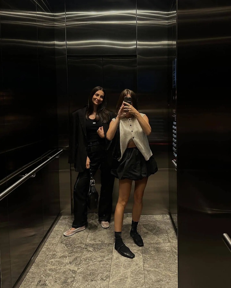 Ootddress Knitted Vests Top For Women Casual Single-Breasted Knitwear Cardigan Tank Sweater Female Solid Sleeveless 2025 Fashion