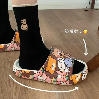 Womans Slippers Leisure Fashion Cartoon Bear Design for Ladies Daily Wearing Beach Garden Light EVA Thicken Sole Flat Slides