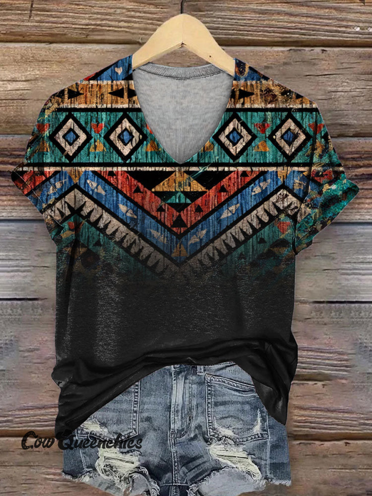 Women’s Vintage Ethnic Art Print Casual V-neck T-shirt Black / S
