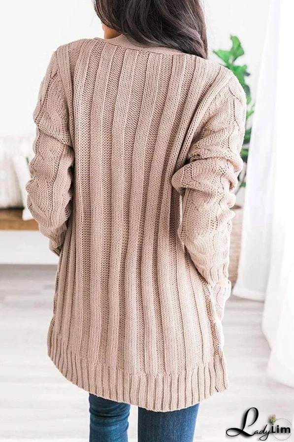 Versatile and Comfortable Coat