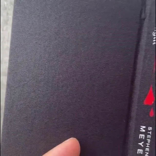 Twilight by Stephenie Meyer Book Wallet