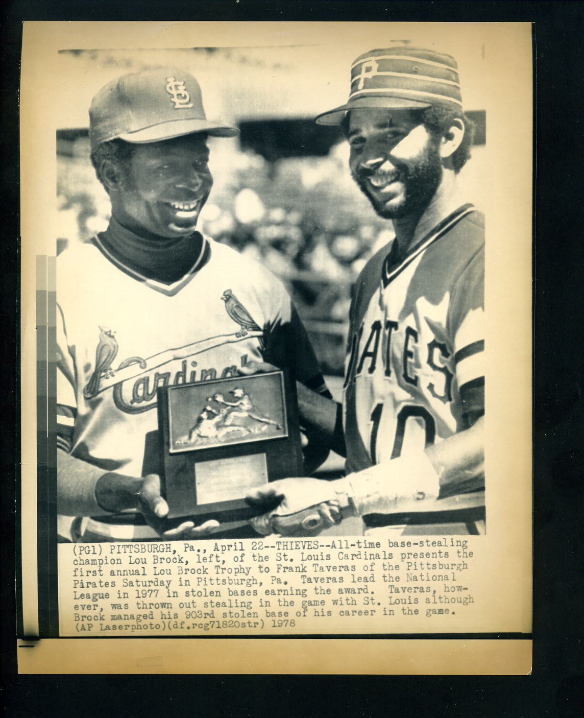 Lou Brock Trophy presented to Frank Taveras 1978 Press Photo Poster painting Cardinals Pirates