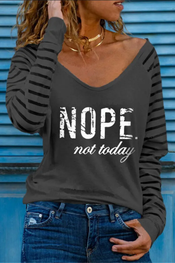 Casual V Neck Regular Print Basic Top