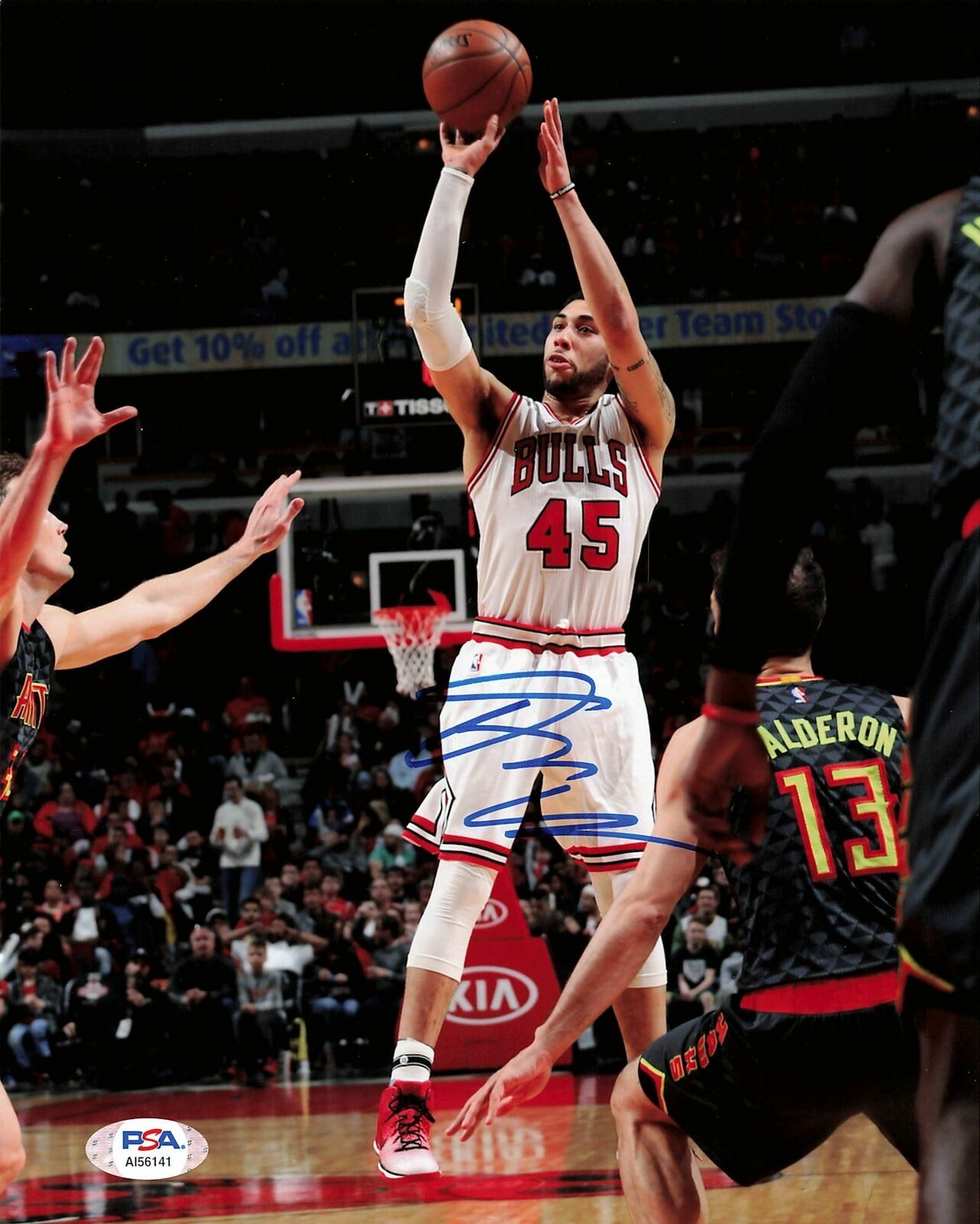 Denzel Valentine signed 8x10 Photo Poster painting PSA/DNA Chicago Bulls Autographed