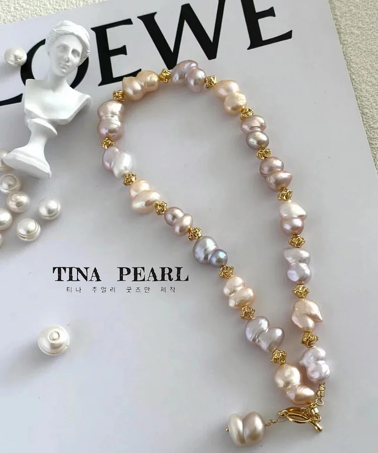 TINA Jewelry designs gourd-shaped necklaces with freshwater pearls