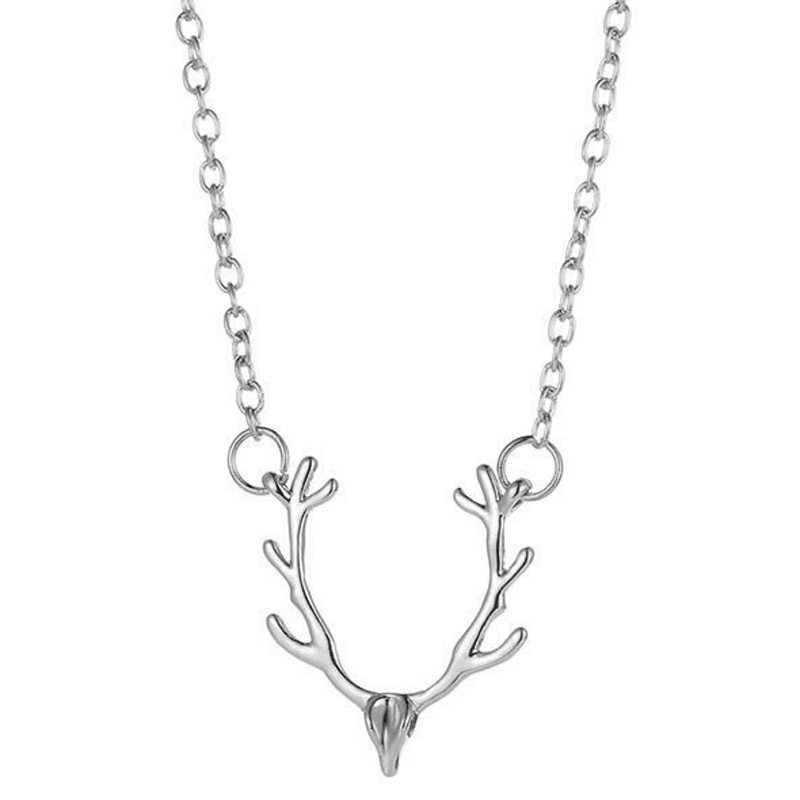 Christmas Pearl Reindeer Necklace wearshes