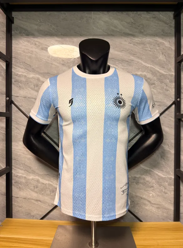 26-27 Argentine football legend Maradona commemorative edition - player version