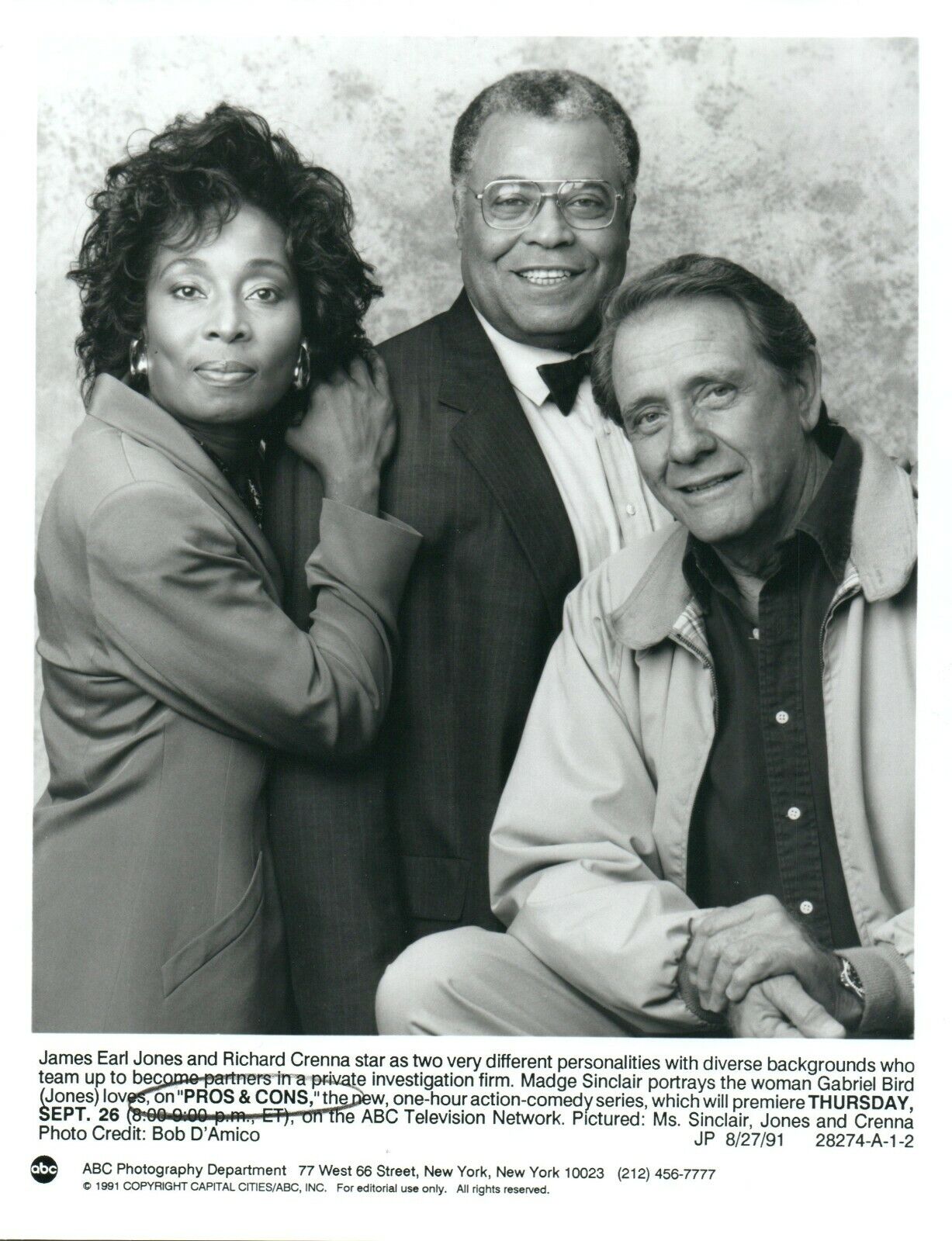 JAMES EARL JONES RICHARD CRENNA MADGE SINCLAIR PROS & CONS 7x9 Promo Photo Poster painting 1991