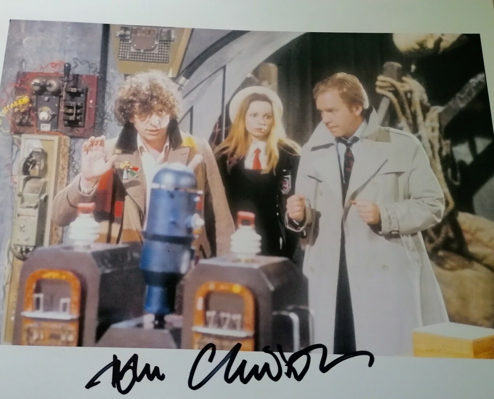 Tom CHADBON SIGNED As MERDEEN in Doctor WHO COLOUR 8 x 10 Photo Poster paintinggraph