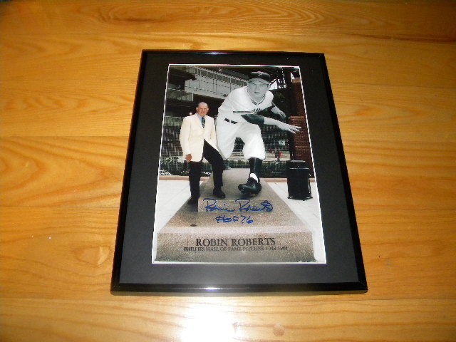 Robin Roberts Philadelphia Phillies HOF Autographed Photo Poster painting Framed & Matted W/COA