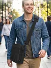 For 9.5-10.5 Inch DVD Players Double Zippered Storage Case with 2 Pockets Nylon Crossbody Protective Bag Adjustable Strap Shockproof Storage Organizer DVD Players Accessories
