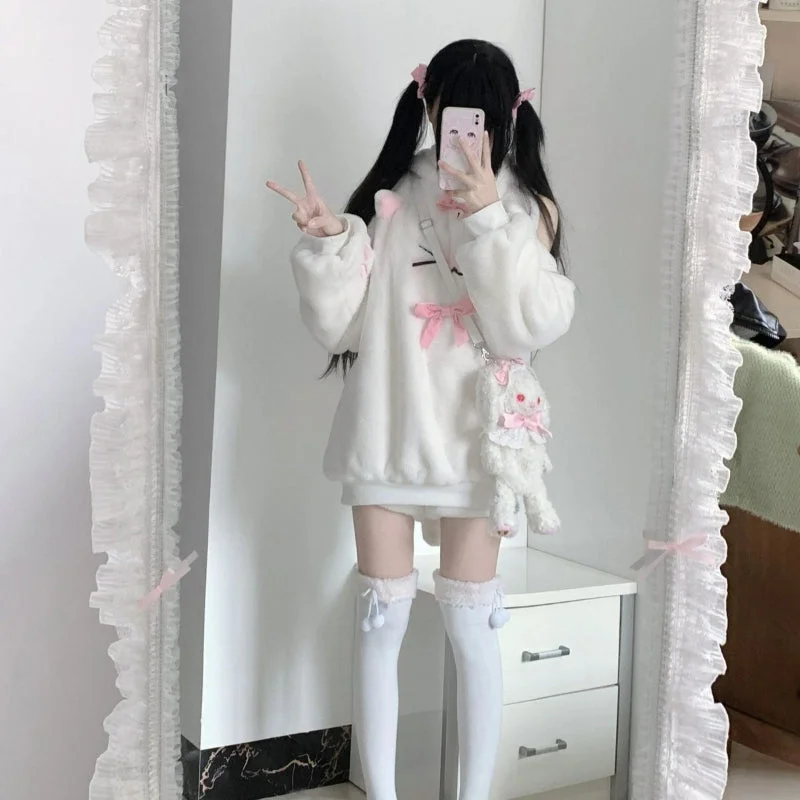 Kawaii Cat Paw Bow Hooded Plush Top KI690