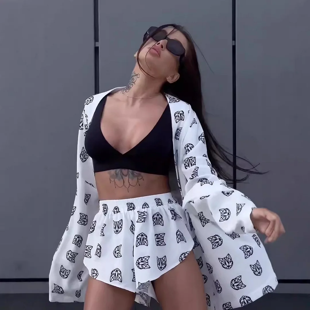 Nigikala Nigikala New Loose Long-Sleeved Women's Printed Casual Commute With Pajamas High-Waist Shorts Set