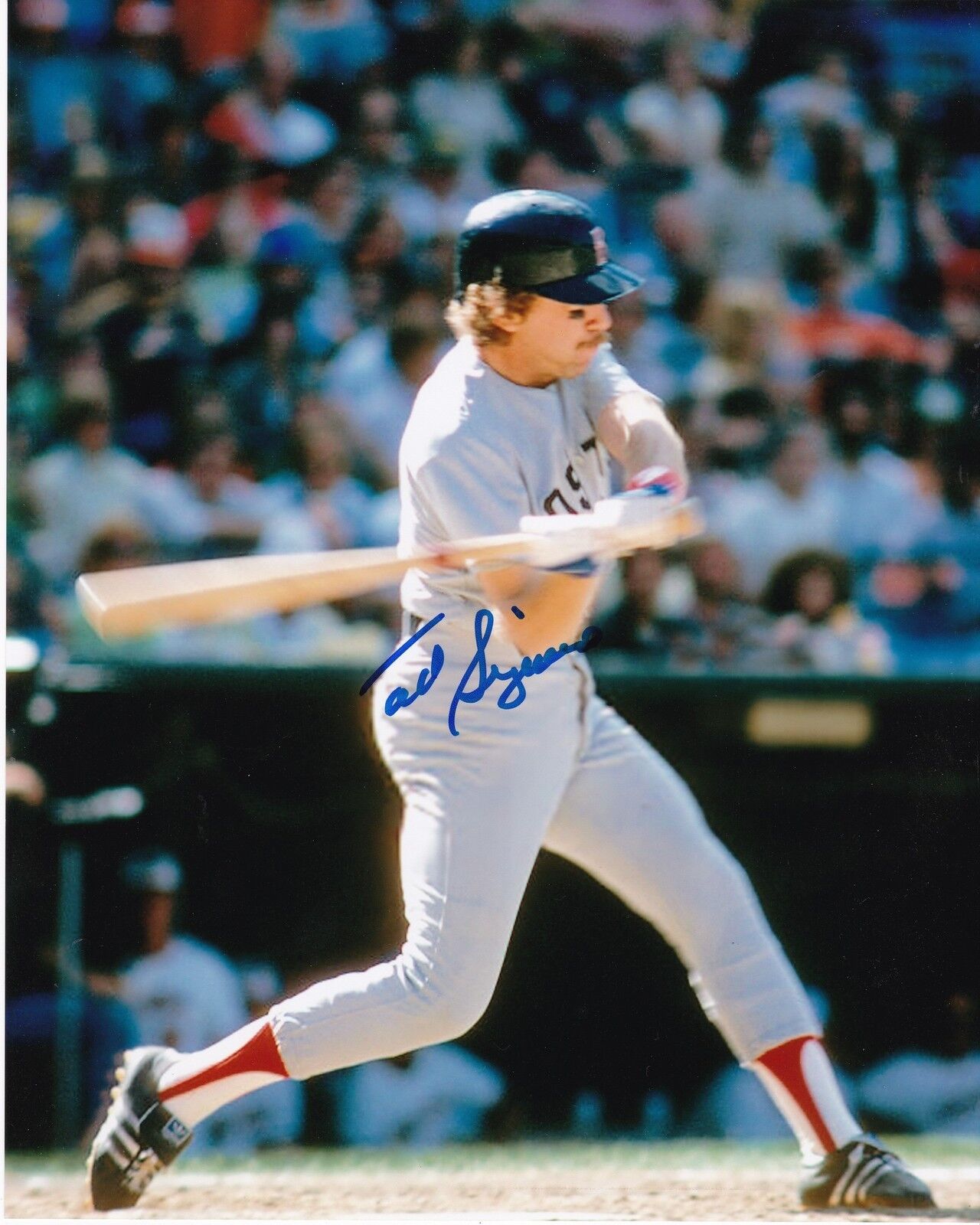 TED SIZEMORE BOSTON RED SOX ACTION SIGNED 8x10