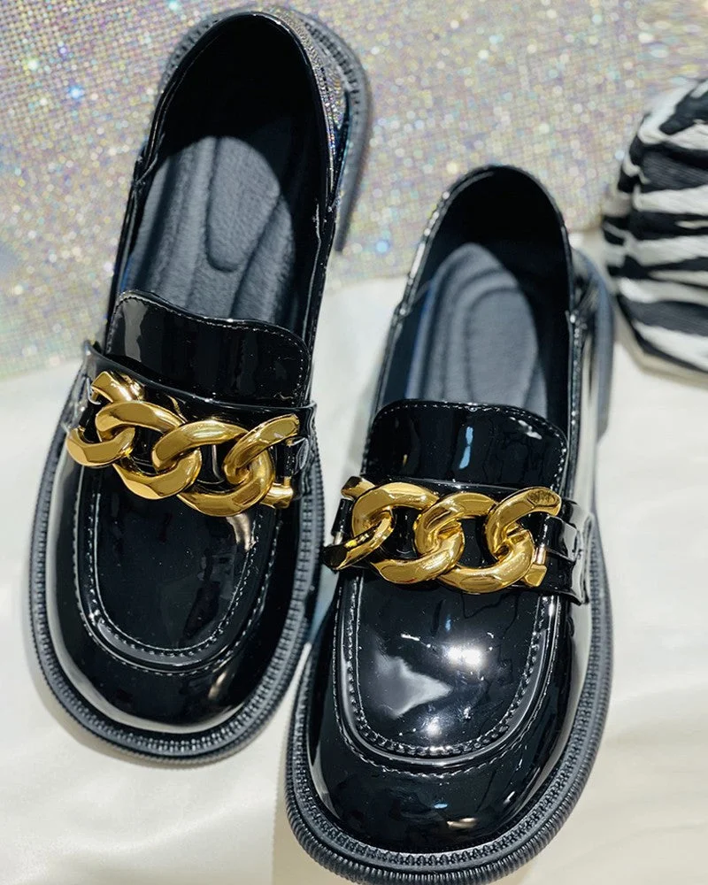Round Toe Chain Decor Slip On Loafers