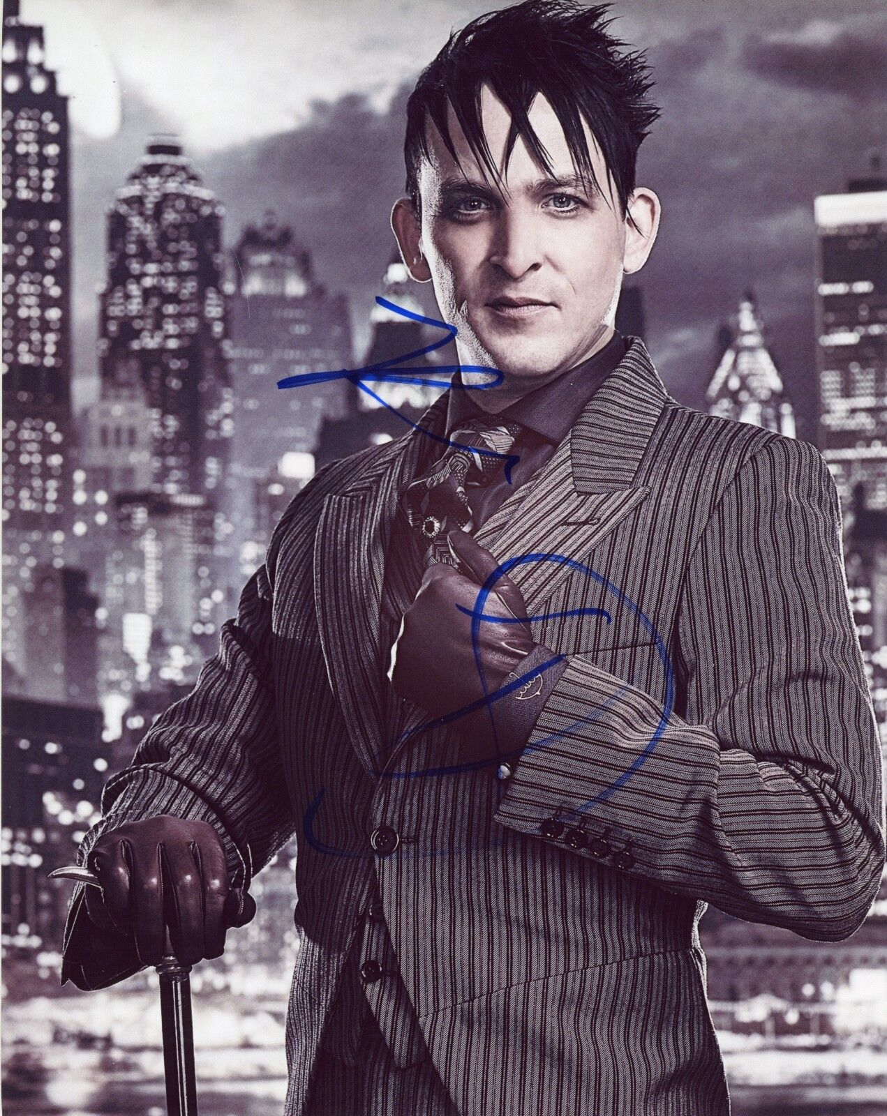 ~~ ROBIN LORD TAYLOR Authentic Hand-Signed GOTHAM - The Penguin