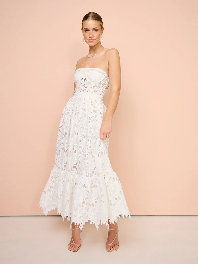 Aliyah Lace Butterfly Sleeve Midi Dress In Snow